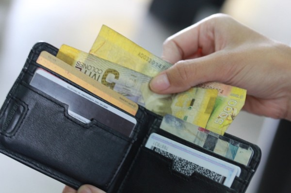salario.dinero-costa-rica-colones-jpg