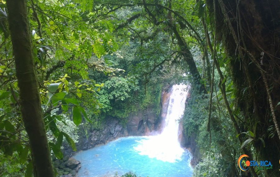 costa-rica-rio-celeste